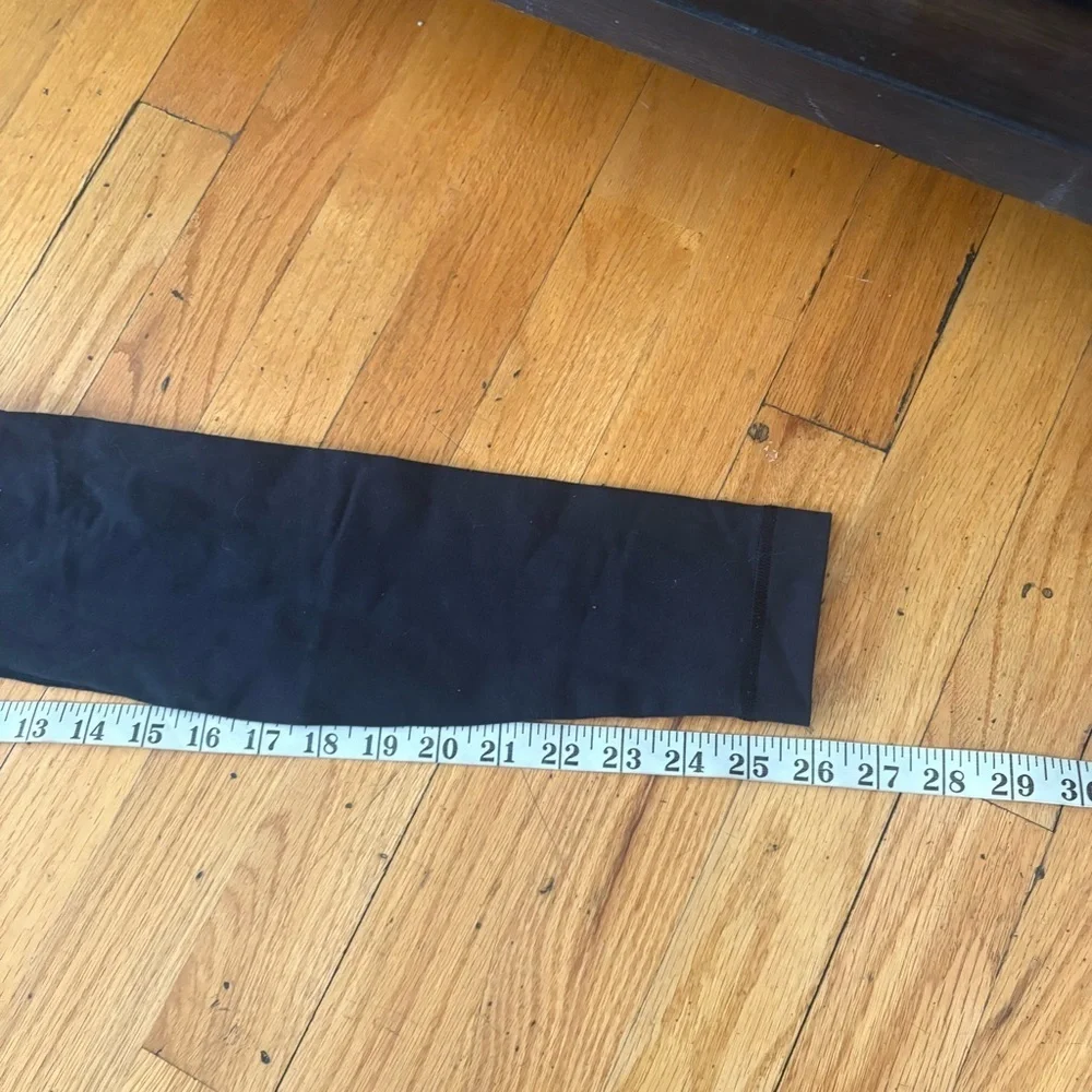 Lululemon Black Wunder HR Tights Size 2